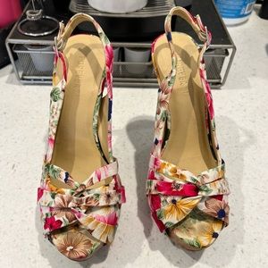 Floral heels, size 7